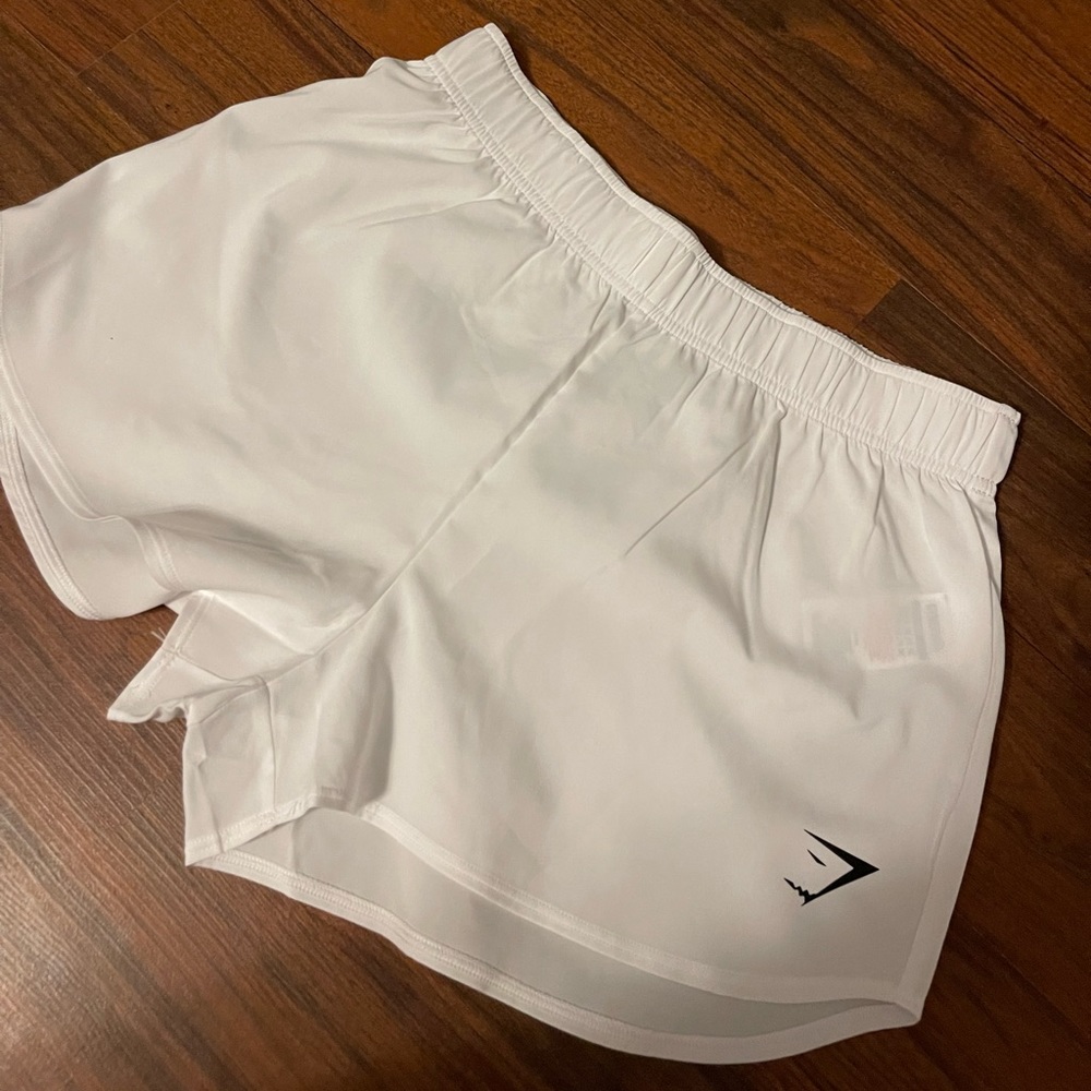 GYMSHARK ESSENTIAL LOOSE TRAINING SHORTS